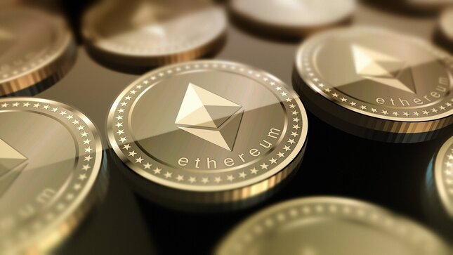 Ethereum sube un 3 % el lunes tras las salidas de los ETF de Ethereum y la mayor atención hacia las redes de blockchain de capa 1.